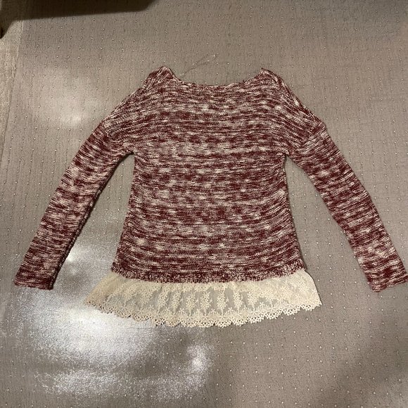 White and Maroon Long-Sleeve Blouse - Picture 2 of 3